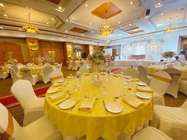 Knight Castle Hotel - Formerly known as Carlton Palace Hotel image 9