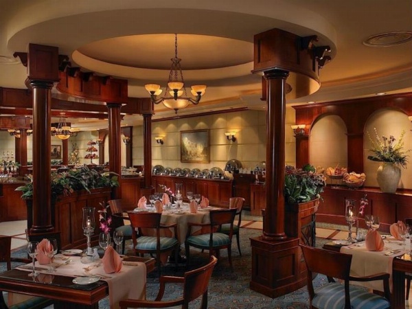 Knight Castle Hotel - Formerly known as Carlton Palace Hotel image 11