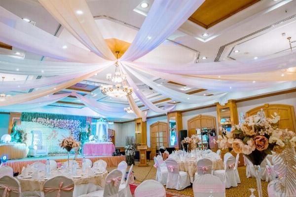 Knight Castle Hotel - Formerly known as Carlton Palace Hotel image 13